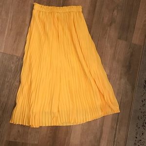 J.Crew elastic waist women’s pleated midi skirt